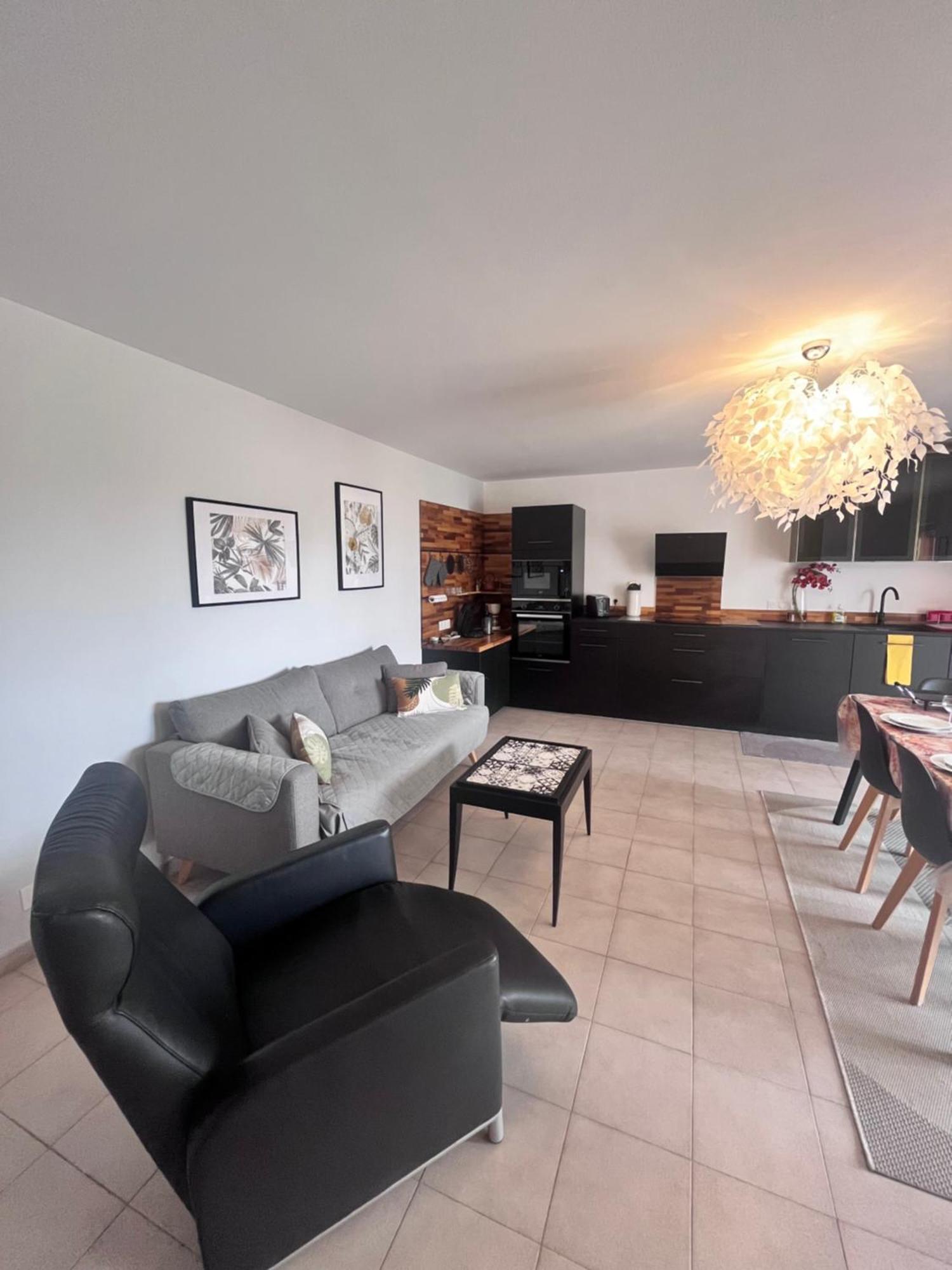 Hébergement de vacances Rez-de-villa Nadine - Aspretto, *